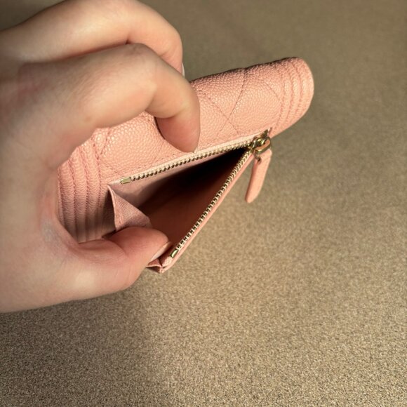 LAST CHANCE ‼️Chanel Caviar Quilted Boy Compact Wallet Pink - Picture 4 of 16